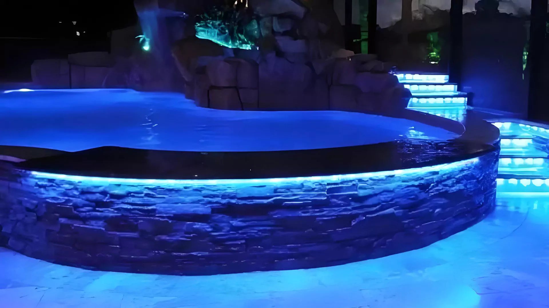 Select Best Above Ground Pool Light from 6 Types | PaneraLux