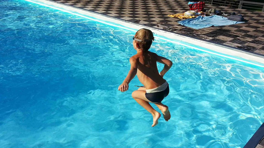 How to Design a Smart Pool Lighting Layout