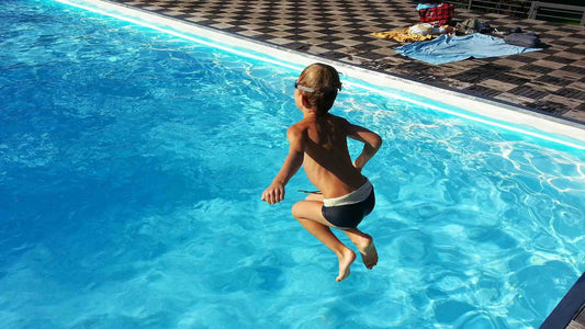 How to Design a Smart Pool Lighting Layout